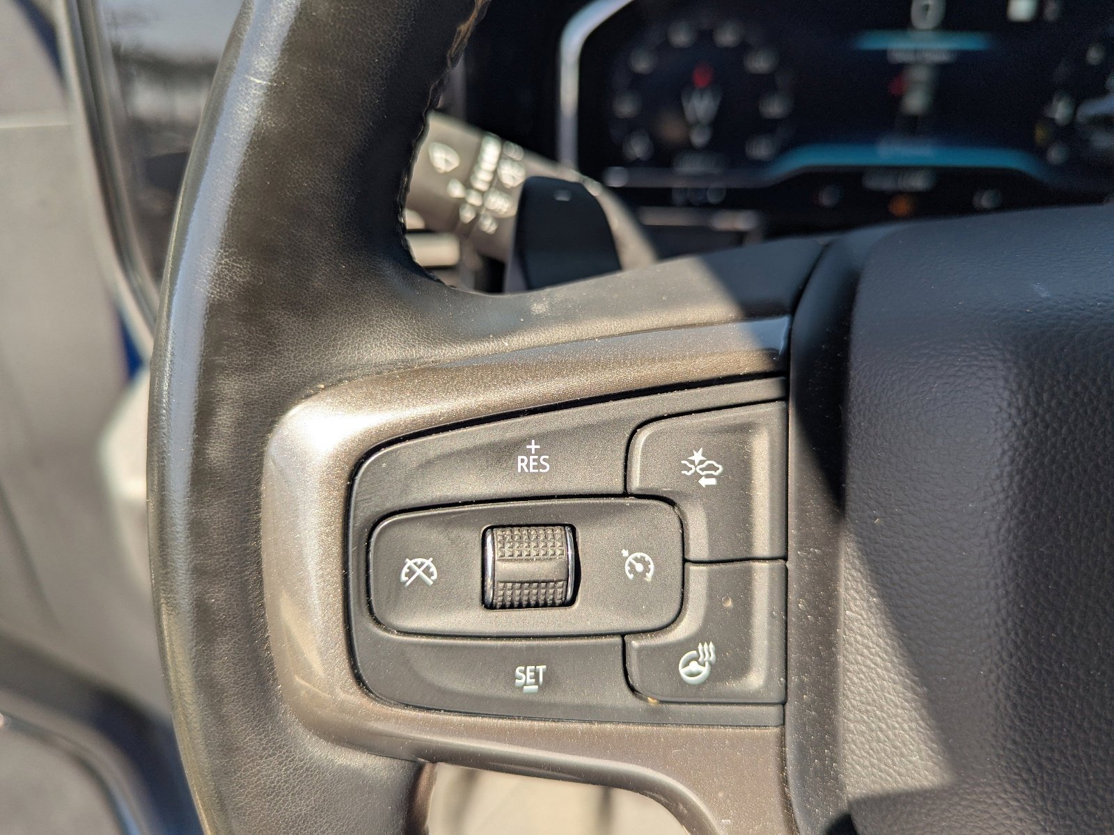 Used 2023 Glacier Blue Metallic Chevrolet ZR2 image 31