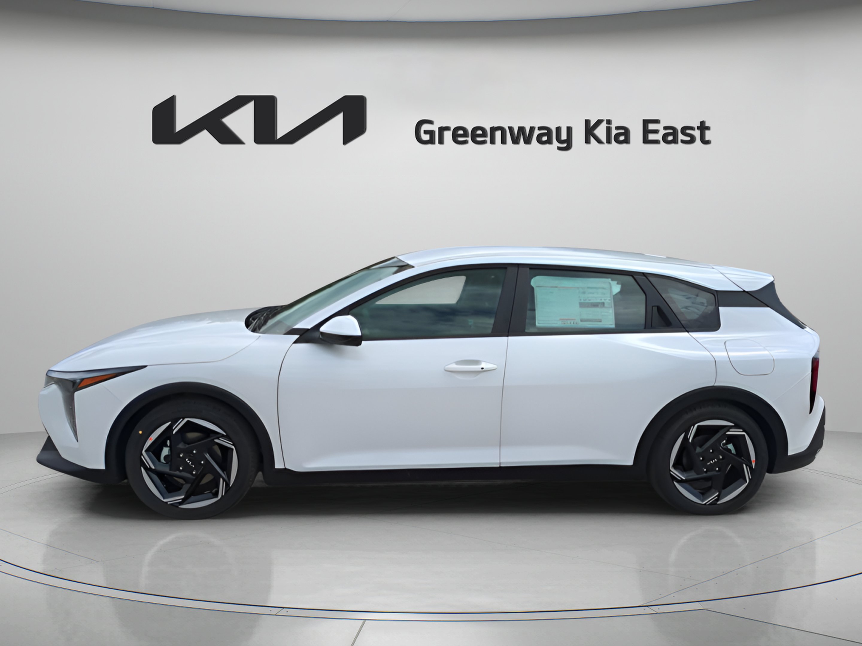 New 2026 Snow White Pearl Kia EX image 6
