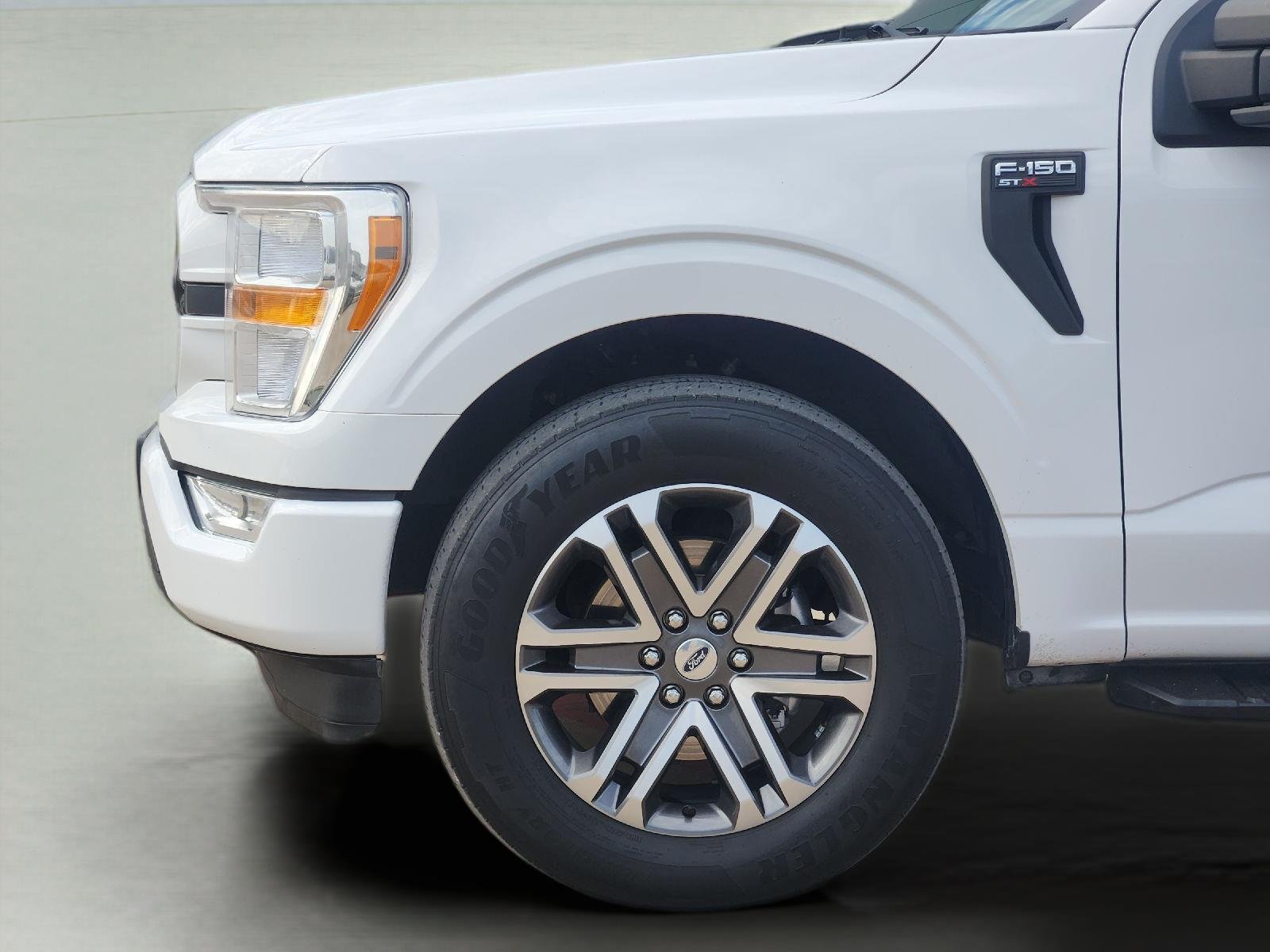 2022 Ford F-150 photo 9 of 33