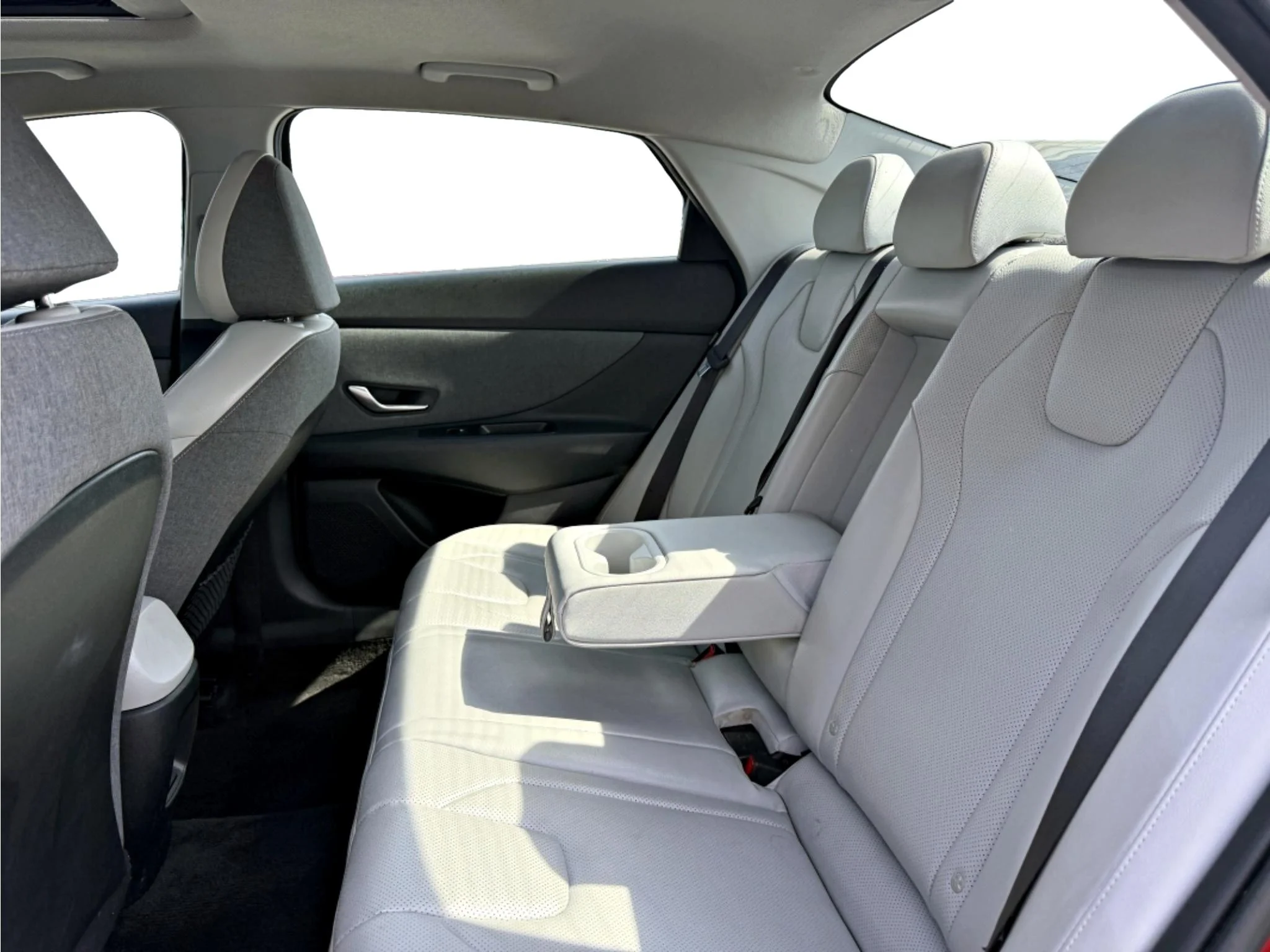 Used 2025 Ultimate Red Hyundai Limited image 14