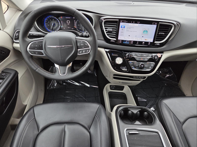 Used 2024 Red Chrysler Touring L image 11