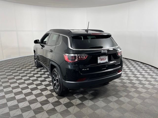 Used 2026 Black Jeep Limited image 5