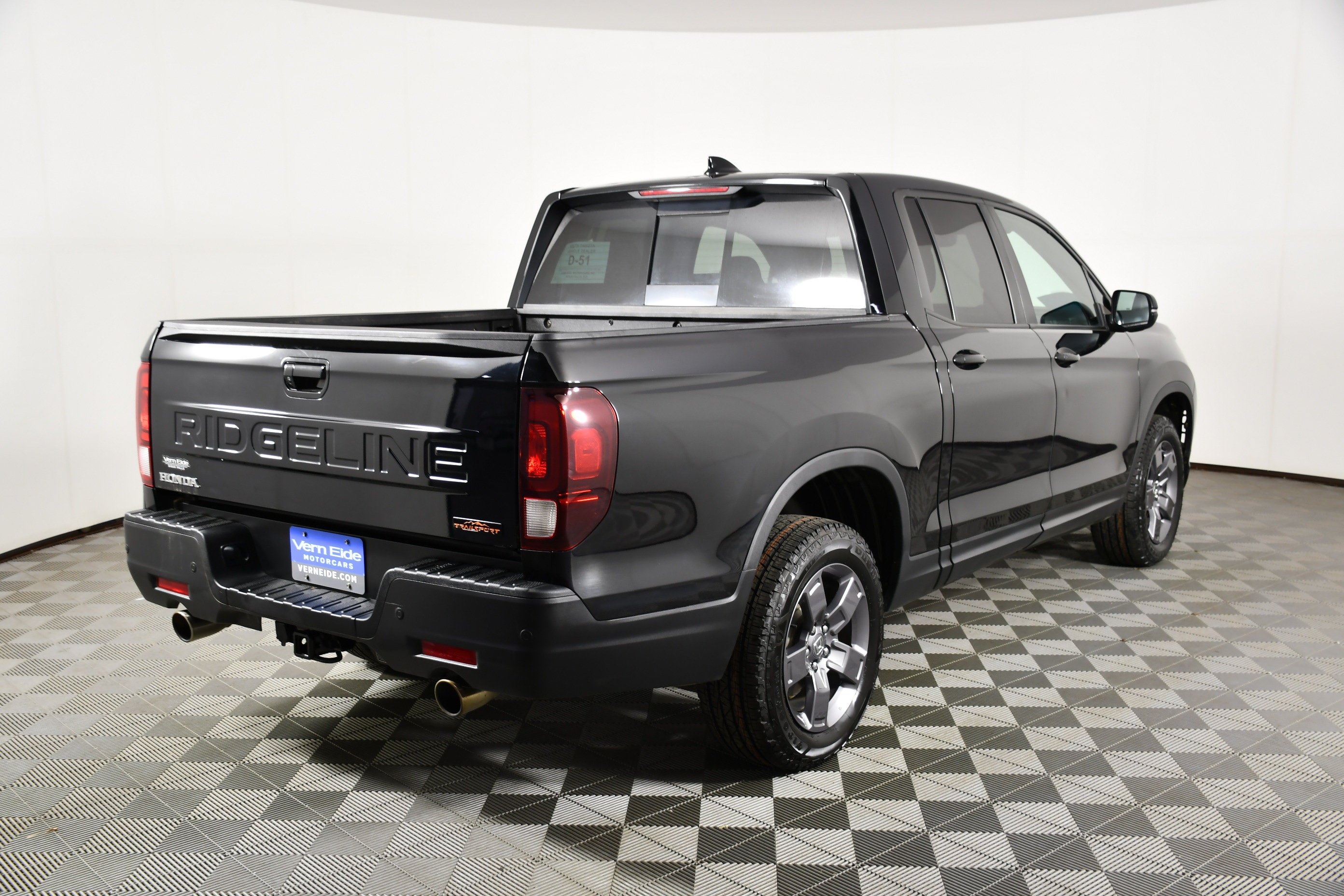Certified Used 2024 Crystal Black Pearl Honda TrailSport image 6