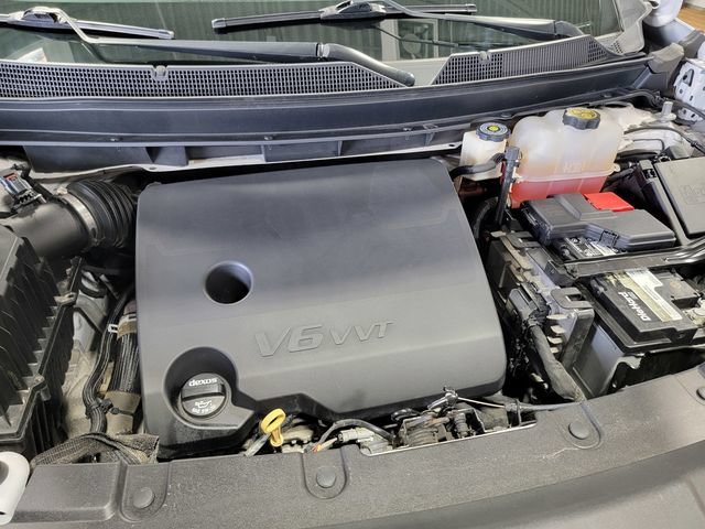 Used 2019 IRIDESCENT PEARL TRICOAT Chevrolet Premier image 35