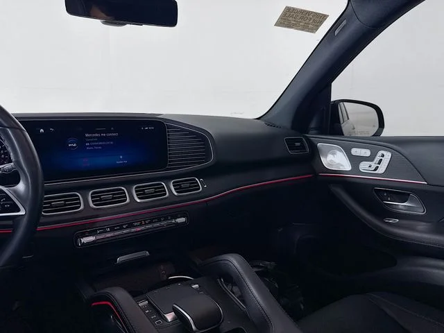 Used 2025 Gray Mercedes-Benz GLE 450e image 26