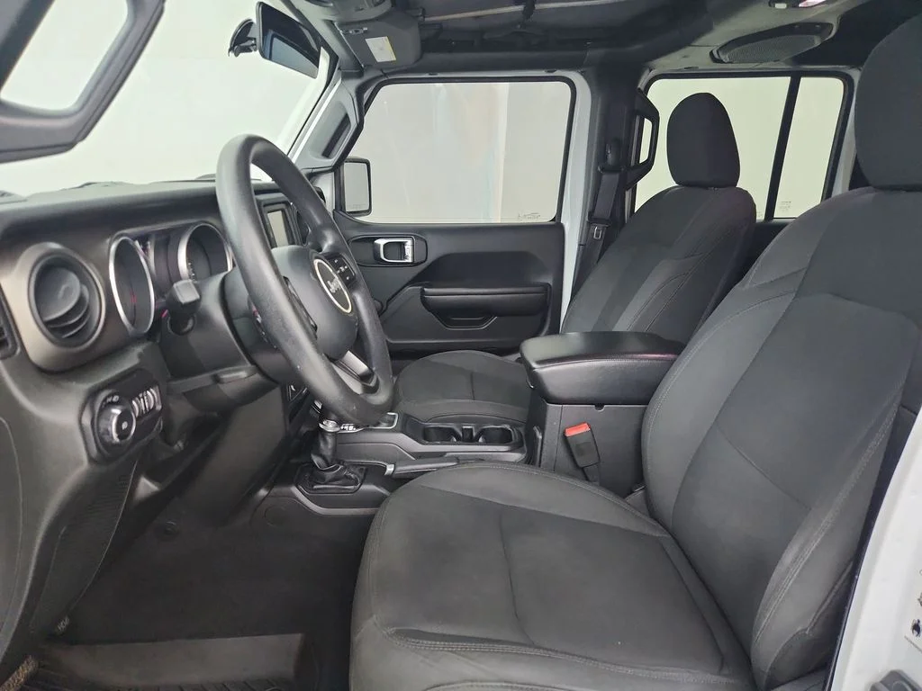 Used 2018 White Jeep Unlimited Sport image 20