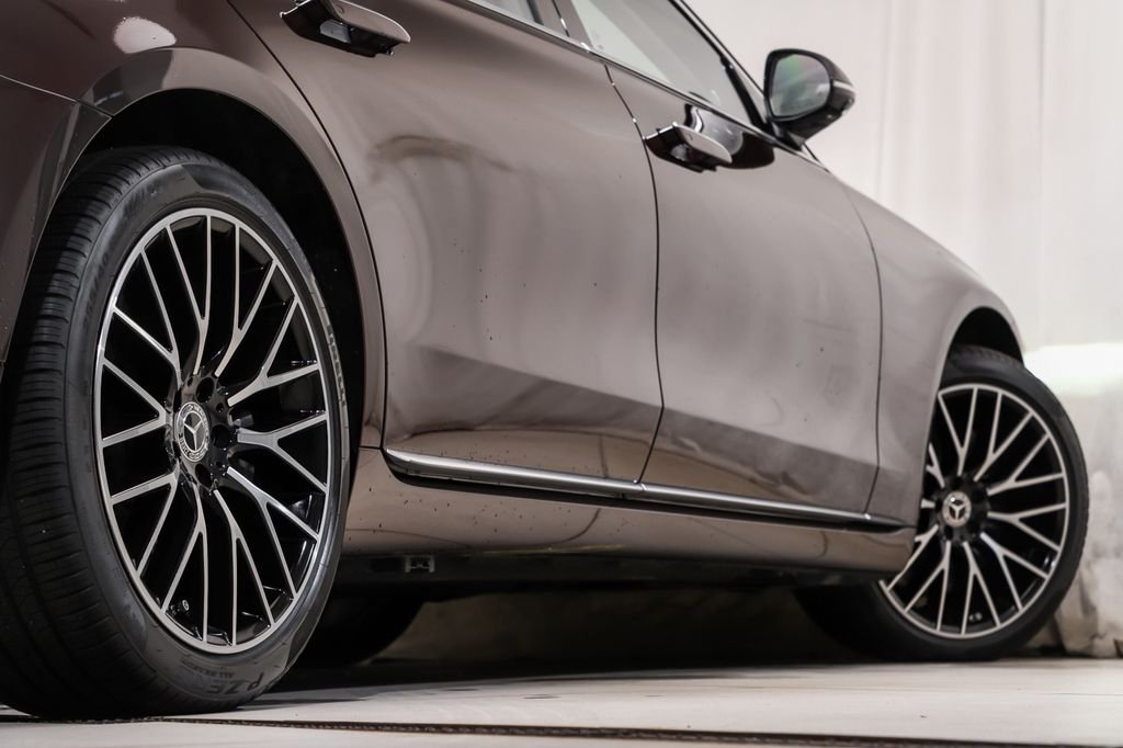 Certified Used 2023  Mercedes-Benz S 580 image 21