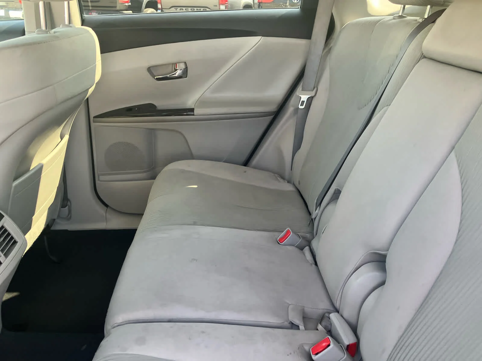 Used 2015 Cosmic Gray Mica Toyota LE image 24