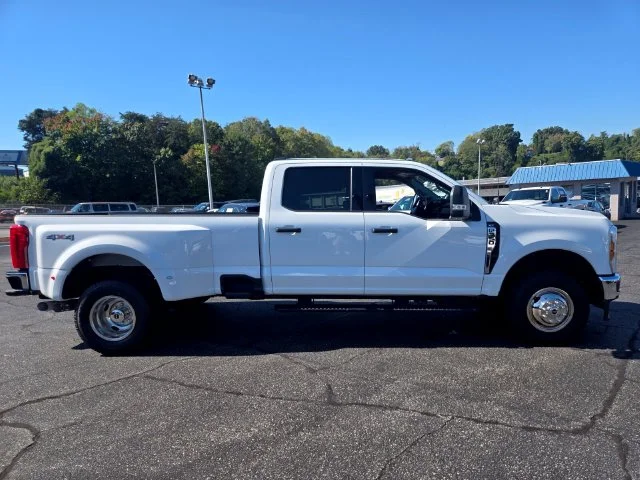 Used 2026 White Ford XLT image 9