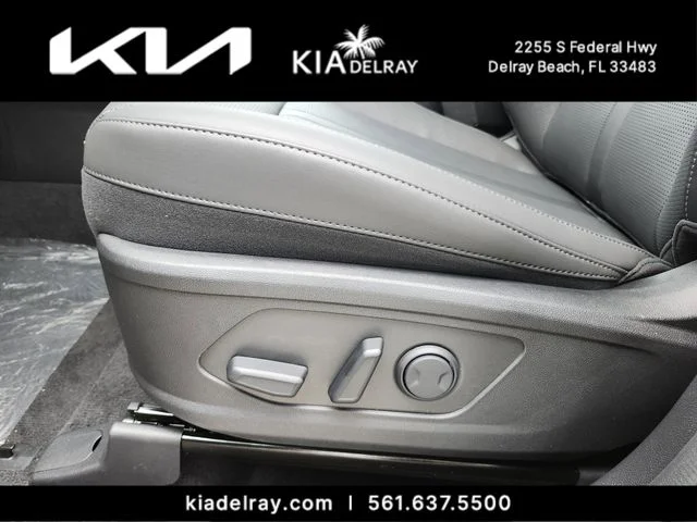 New 2026 White Kia EX image 17