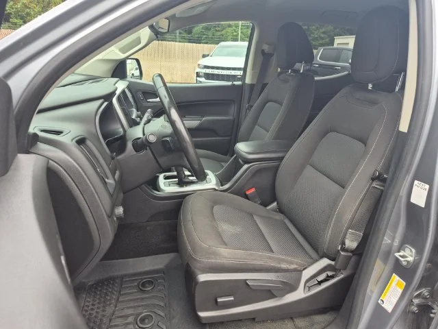 Used 2018 Gray Chevrolet LT image 10