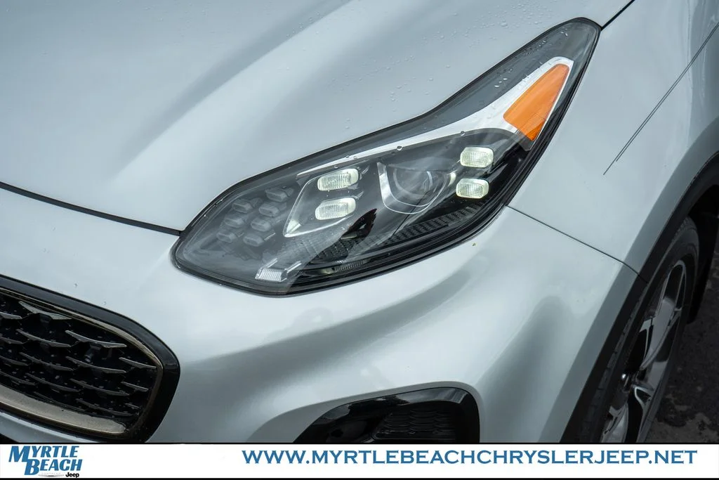 Used 2022 Sparkling Silver Kia SX image 10