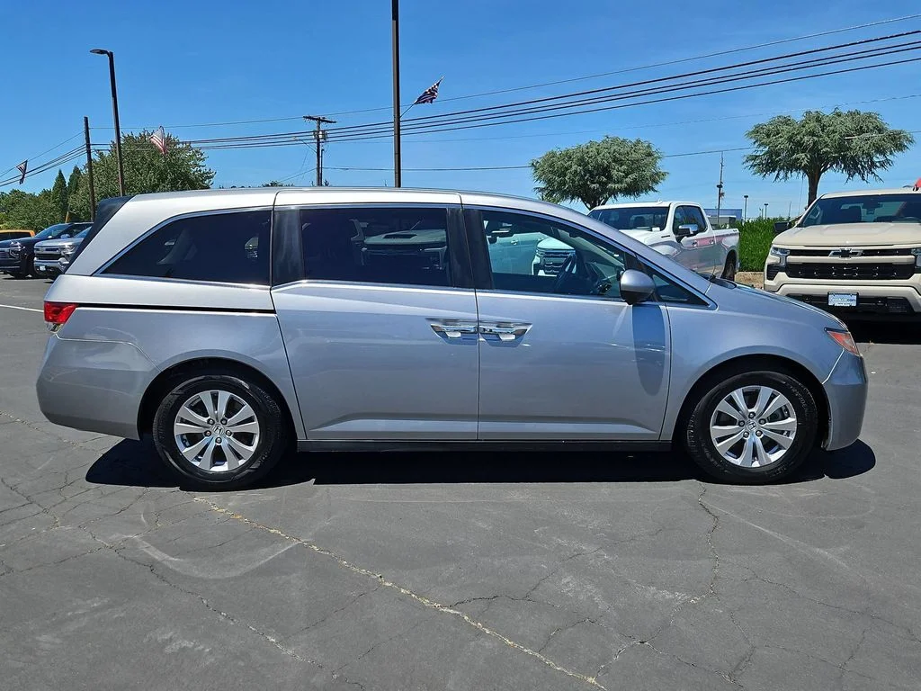 Used 2016 Lunar Silver Metallic Honda EX-L image 7