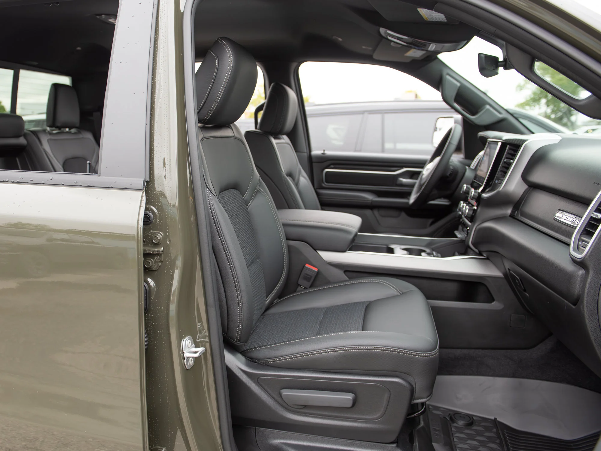 New 2026 Tan RAM Big Horn BackCountry Package* Crew Cab 4x4, 1 Inch Lift, Rear Locker image 26