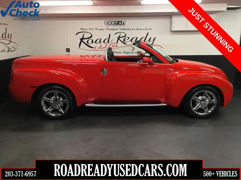 Used 2005 Red Chevrolet Base image 1