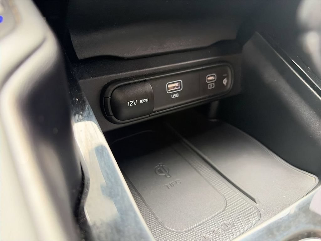 Used 2024  Kia SX X-Pro image 22