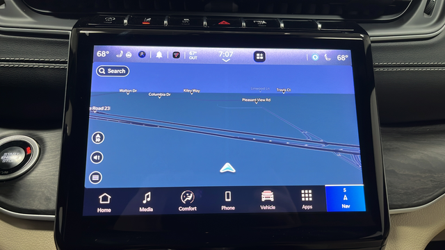 Used 2024 Midnight Sky Jeep Limited image 14