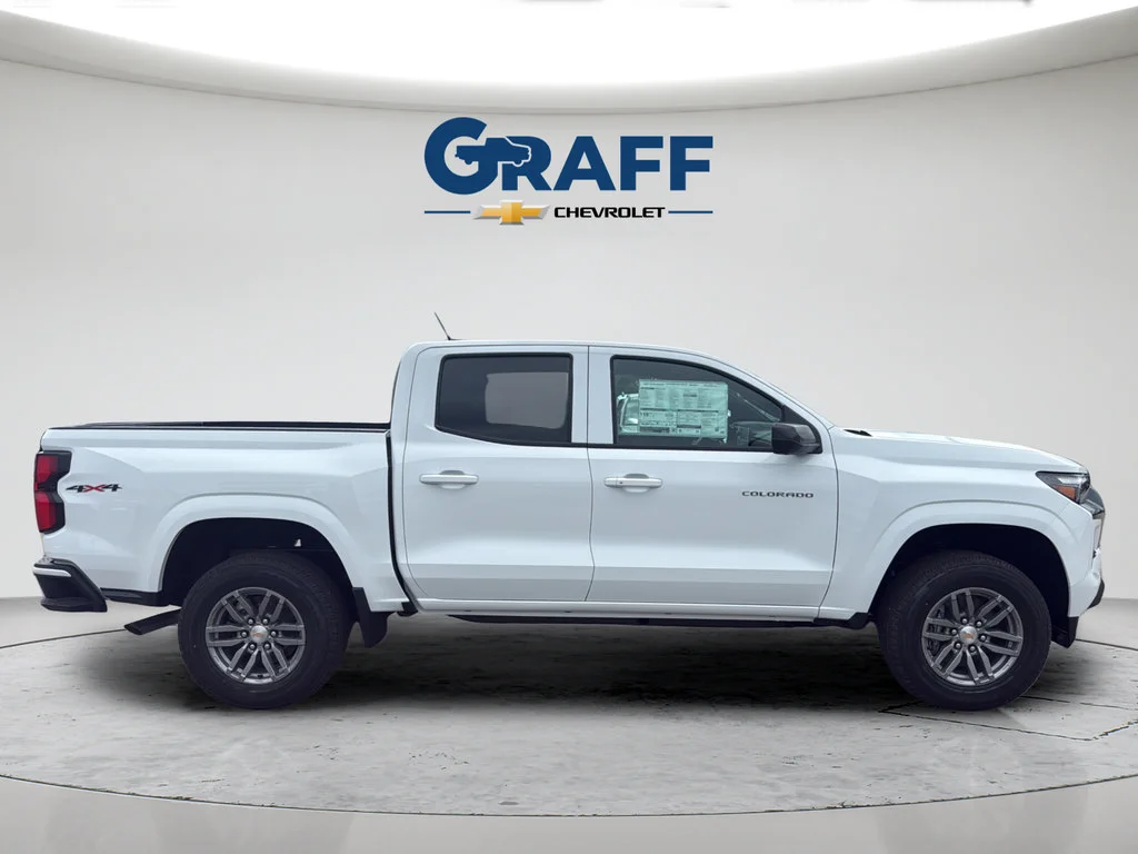 2026 Chevrolet Colorado LT - Photo 9