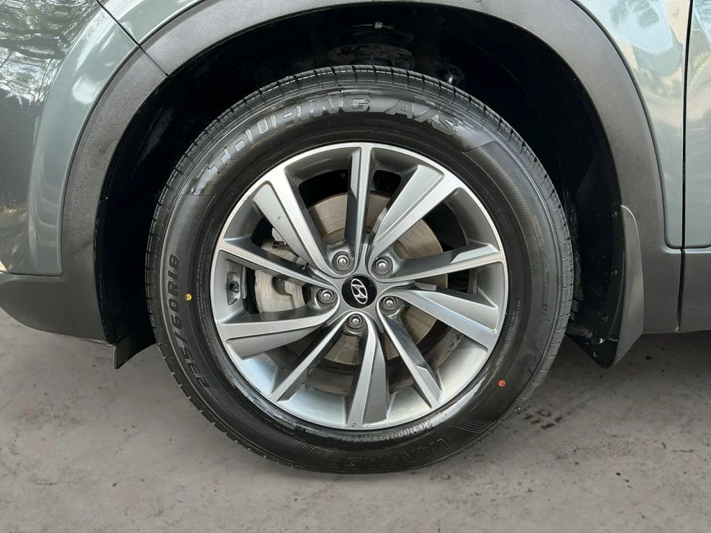 Used 2020 Green Hyundai SEL image 13