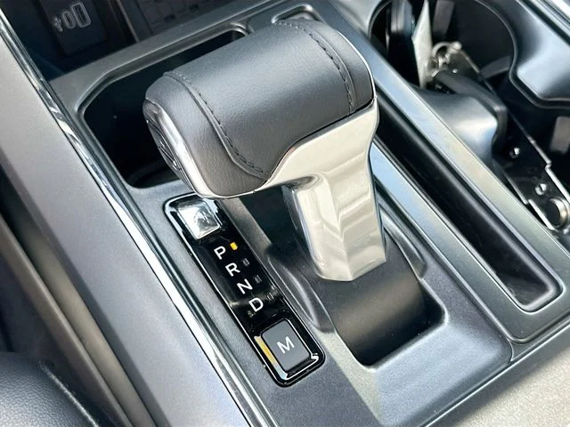 Used 2025 Gray Ford Lariat image 17