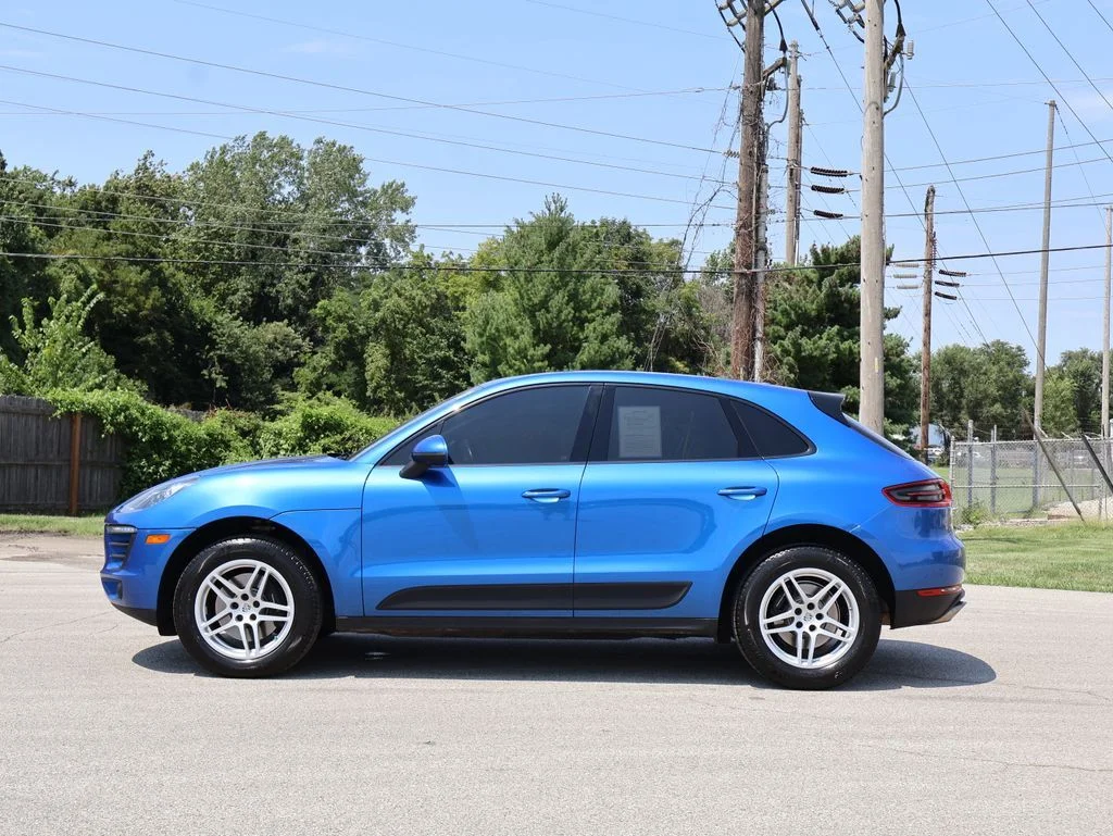 Used 2018 Porsche Macan Base with VIN WP1AA2A55JLB23914 for sale in Kansas City