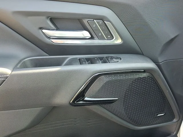 New 2026 White Chevrolet LT image 10