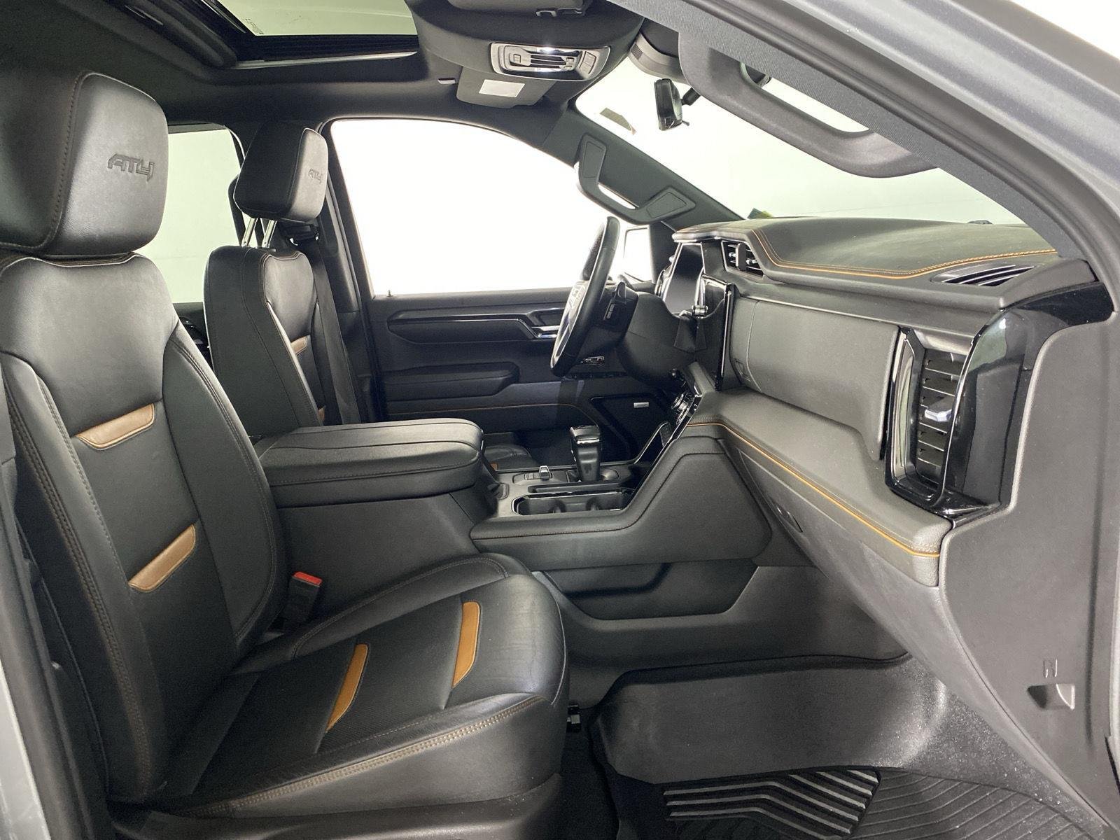 Used 2024 Sterling Metallic GMC AT4 image 38