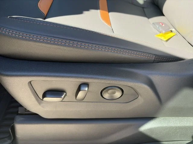 New 2026 White GMC AT4 image 16