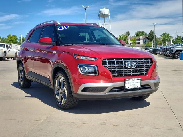 Used 2024 Red Hyundai SEL image 3