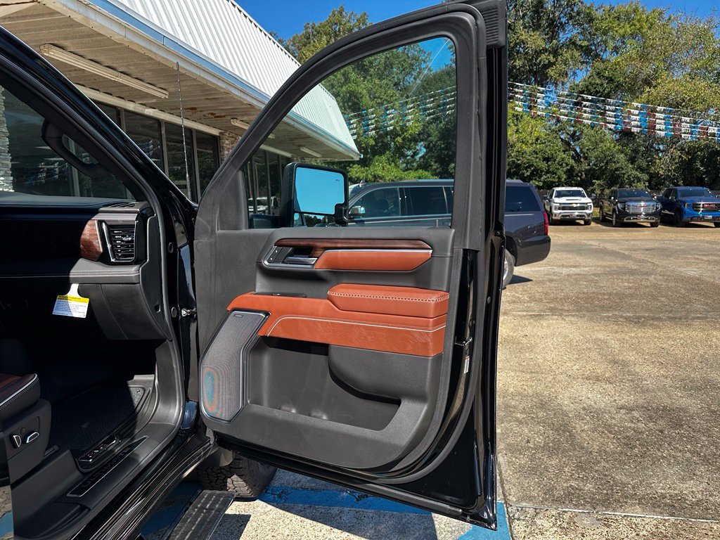 New 2026 Onyx Black GMC Denali Ultimate image 17