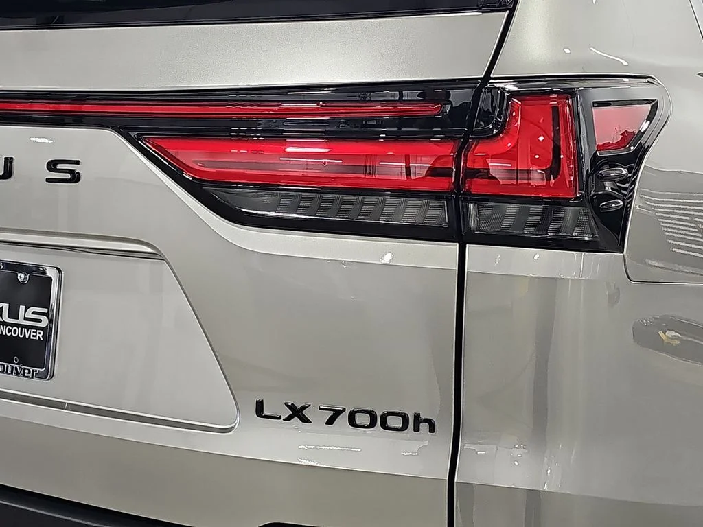 New 2026 Atomic Silver Lexus LUXURY image 32