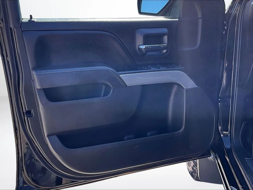 Used 2016 Black Chevrolet LT image 25