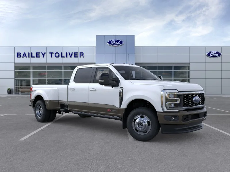 New 2026 Star White Metallic Tri-Coat Ford F-350® King Ranch® image 32