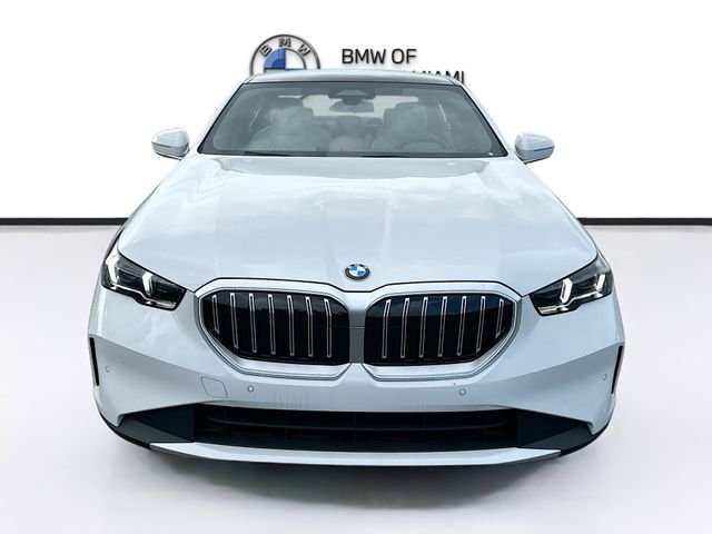 ＠2026年新42＜税送料4780円込み＞WOODY ４２㌅　新カービングＴ搭載 New 2026 BMW 5 Series 530i 4D Sedan in Miami #CX53242 | BMW of