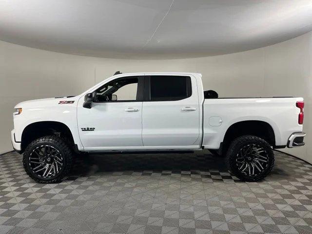 Used 2021 White Chevrolet RST image 4