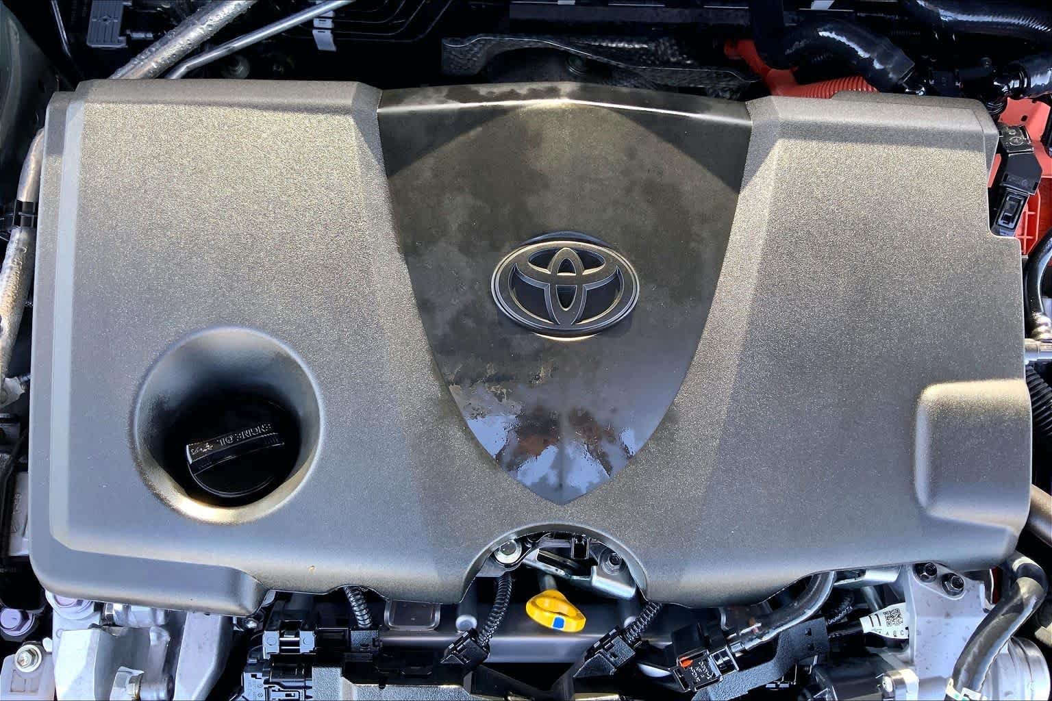 Used 2025 Heavy Metal Toyota SE image 32