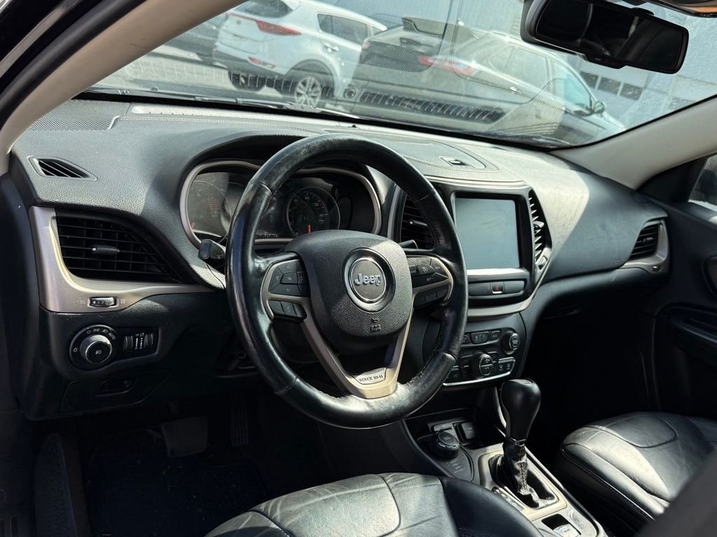 Used 2016 Black Jeep Limited image 4