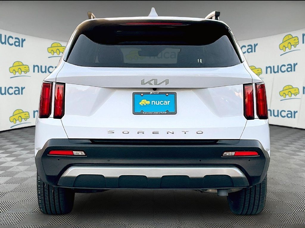 Used 2022 Glacial White Pearl Kia X-Line SX Prestige image 5