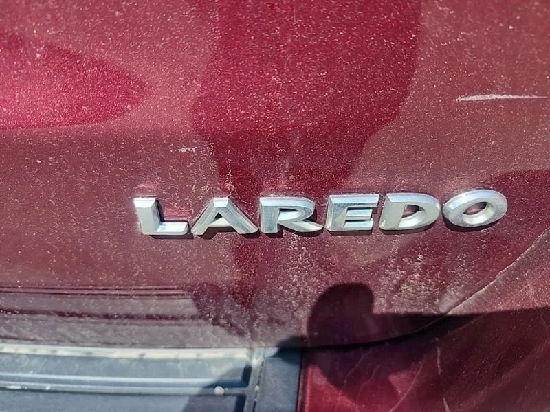 Used 2016 Red Jeep Laredo image 8