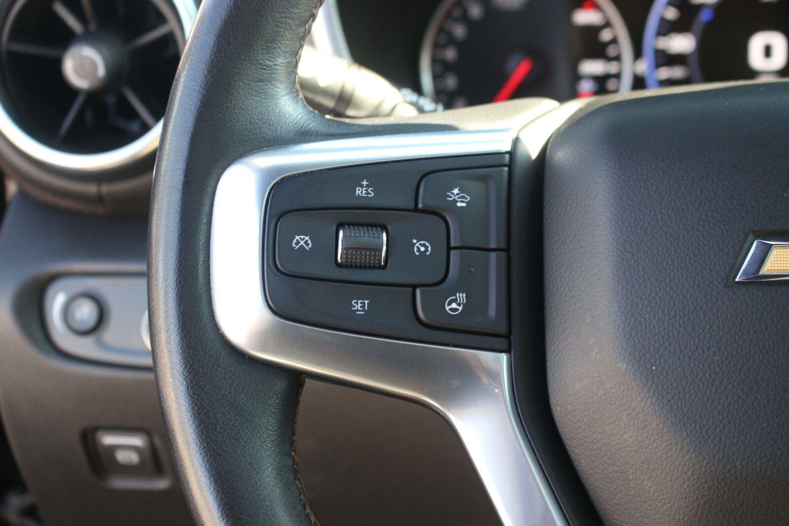 Used 2020 BLACK Chevrolet Premier image 22