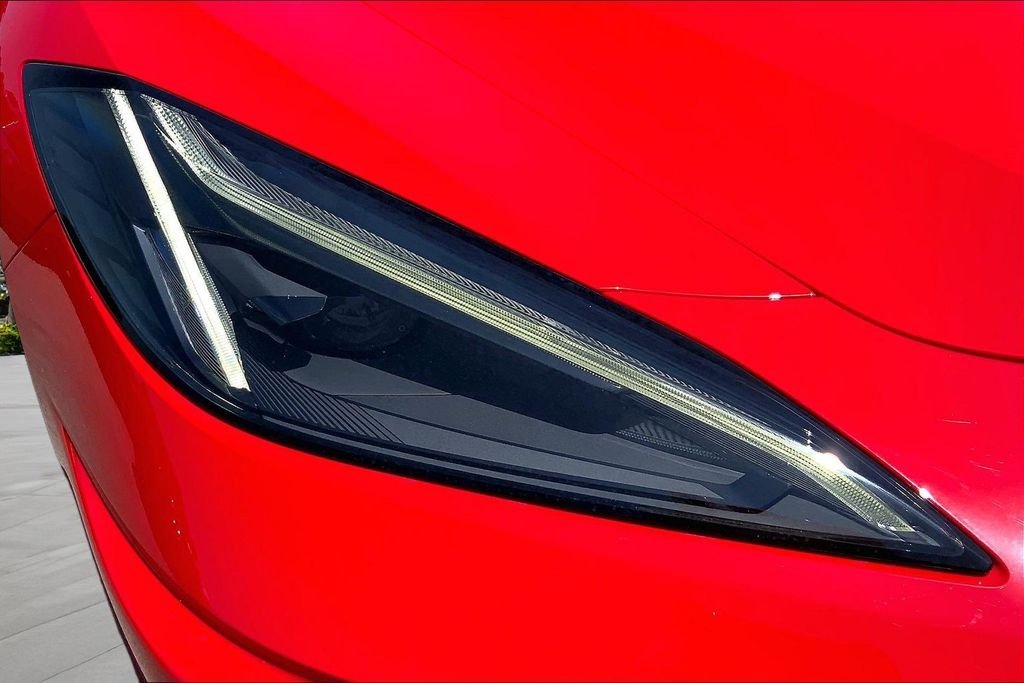 Used 2021 Red Chevrolet Stingray image 23