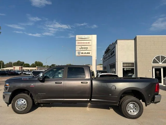 2027 RAM 3500 Pickup Laramie