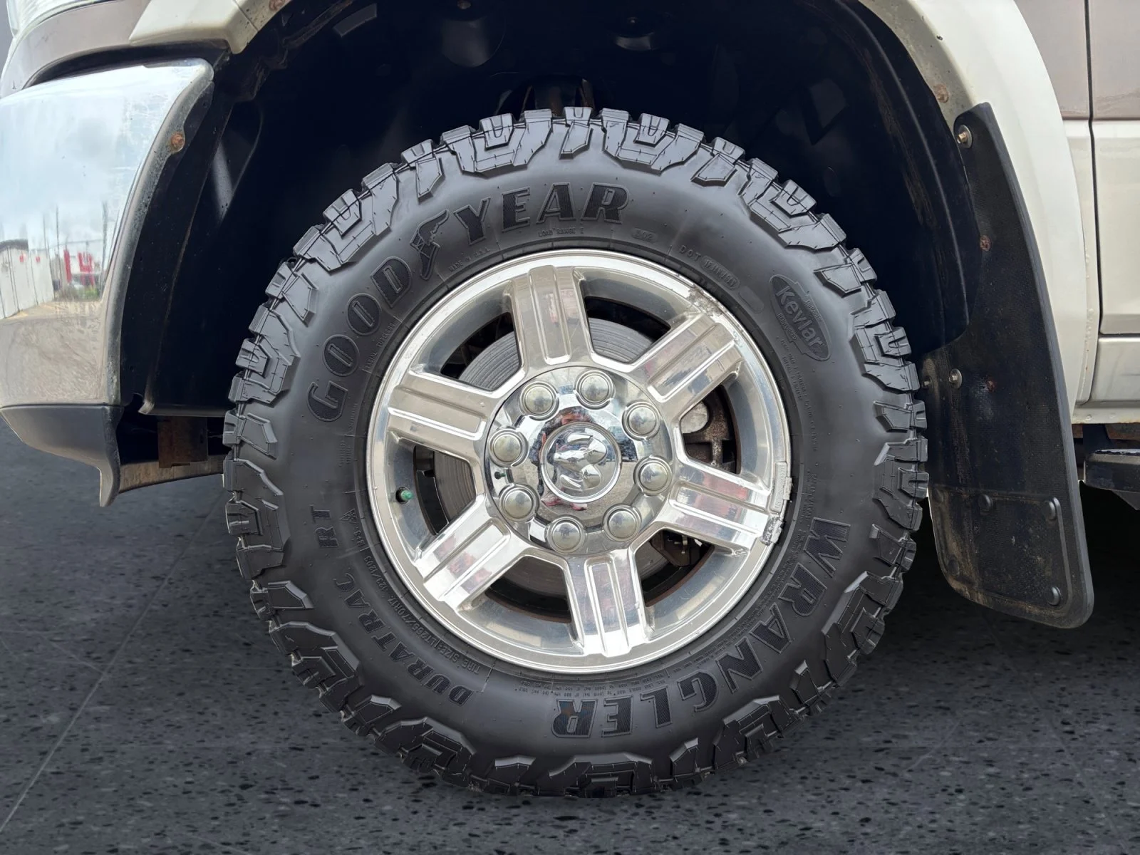 Used 2010 BROWN Dodge Laramie image 9