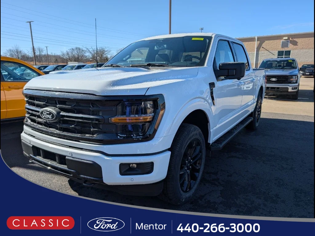 New 2026 Oxford White Ford XLT image 1