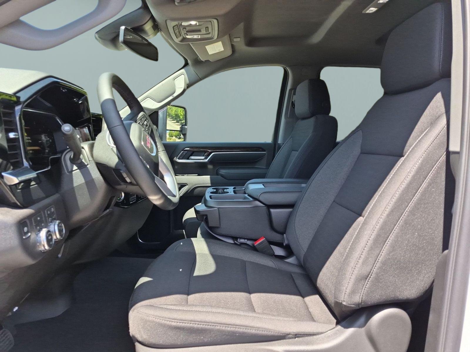 2026 GMC Sierra 3500HD SLE - Photo 18