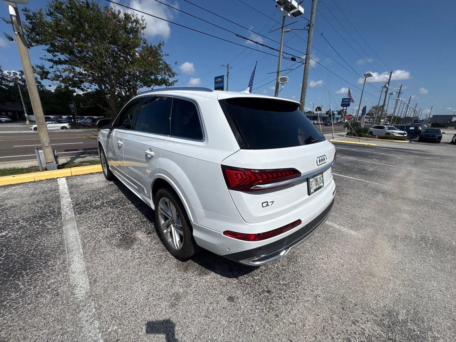 Used 2022 White Audi 45 Premium Plus image 5