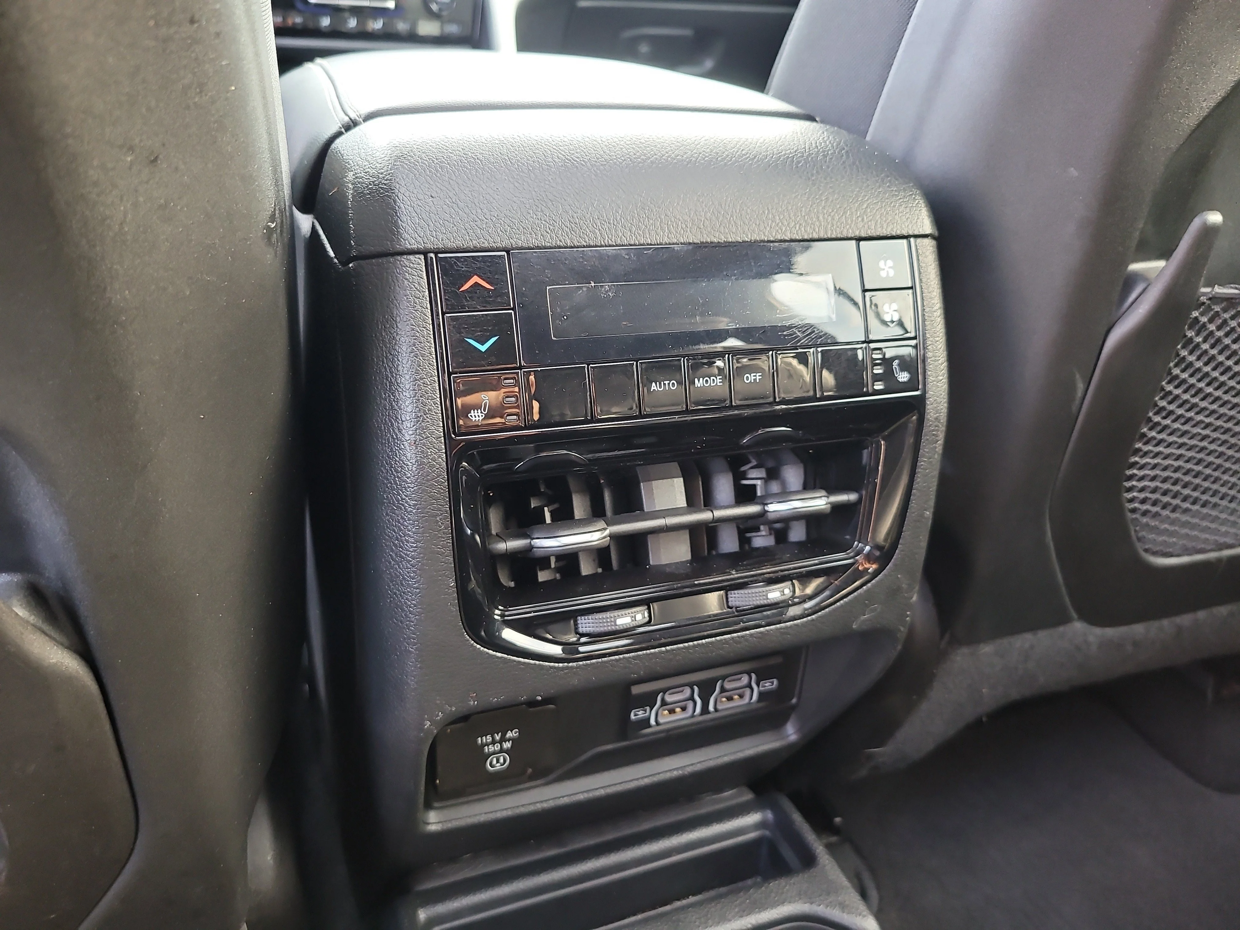 Used 2025 Bright White Clearcoat Jeep Limited image 14