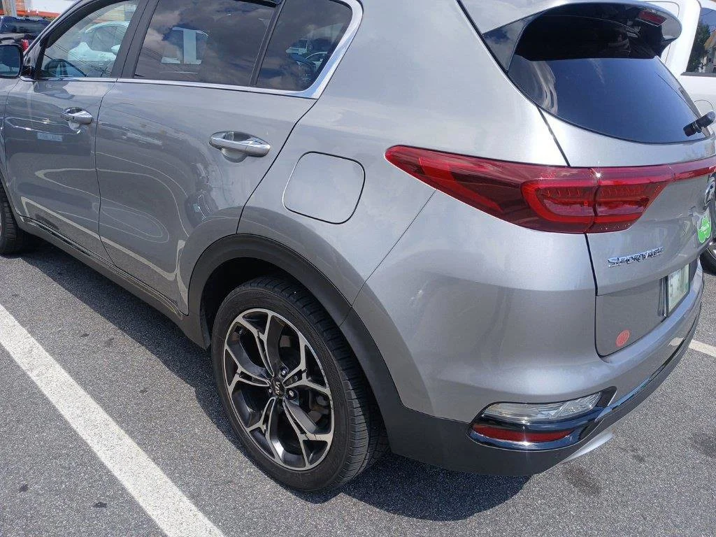 Used 2022 Gray Kia SX image 4