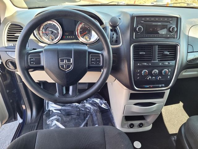 Used 2016 Blue Dodge SE image 9