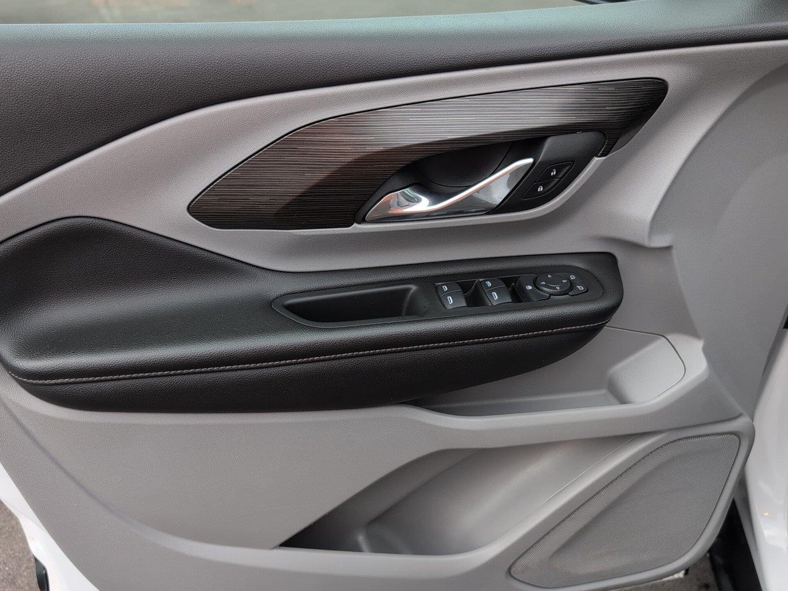 Used 2024 Summit White GMC SLE image 15